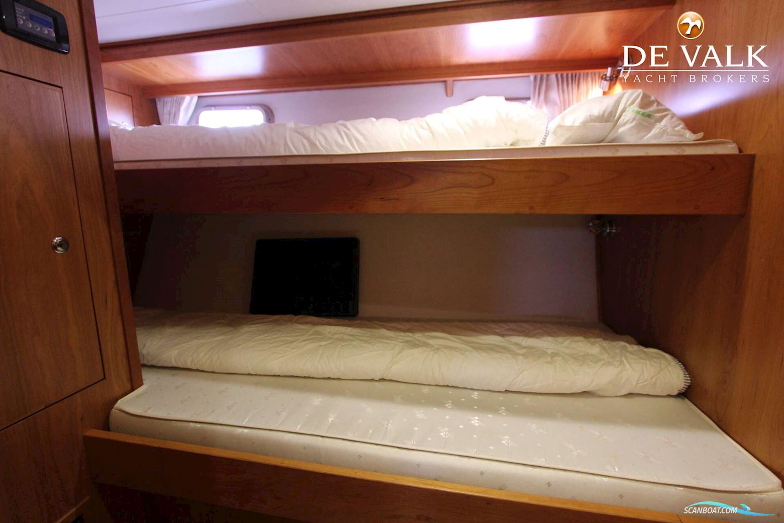 Aquanaut Global Voyager 1500 (Stabilizers)