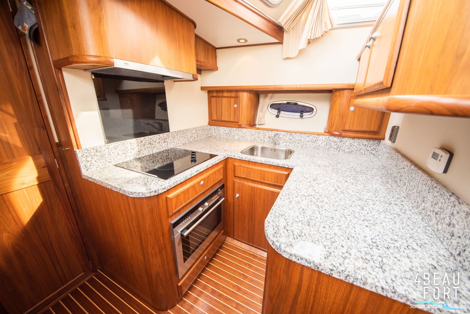 Aquanaut Privilege 1250 AK