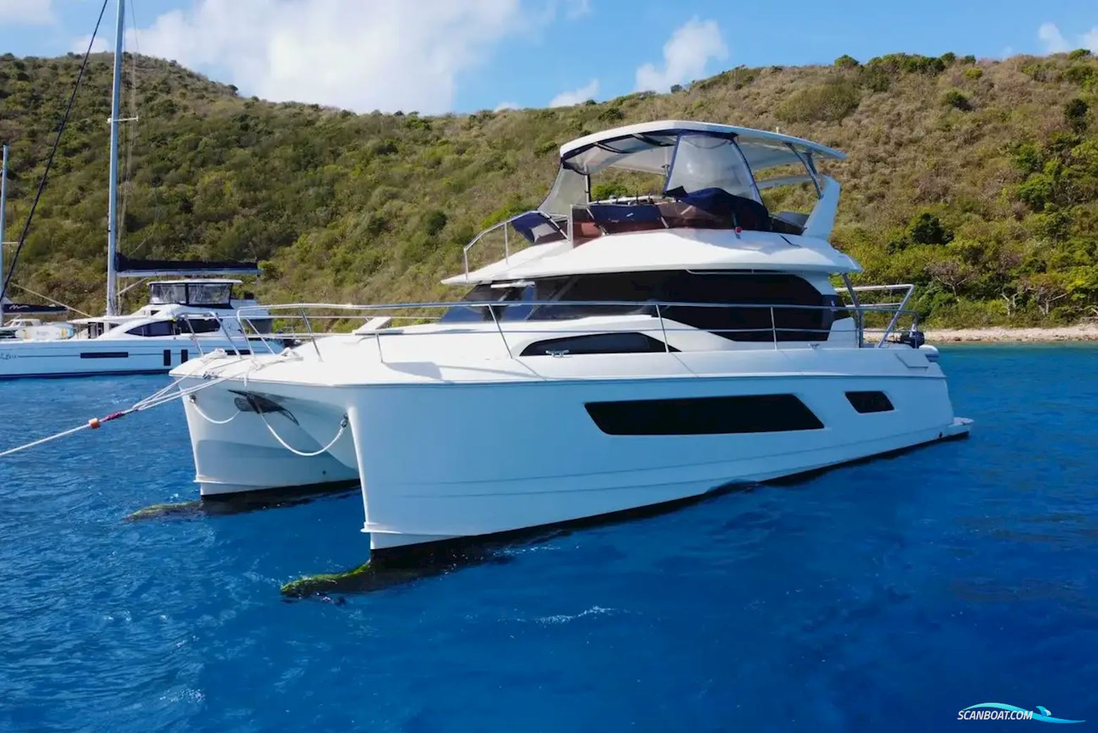 Aquila 44