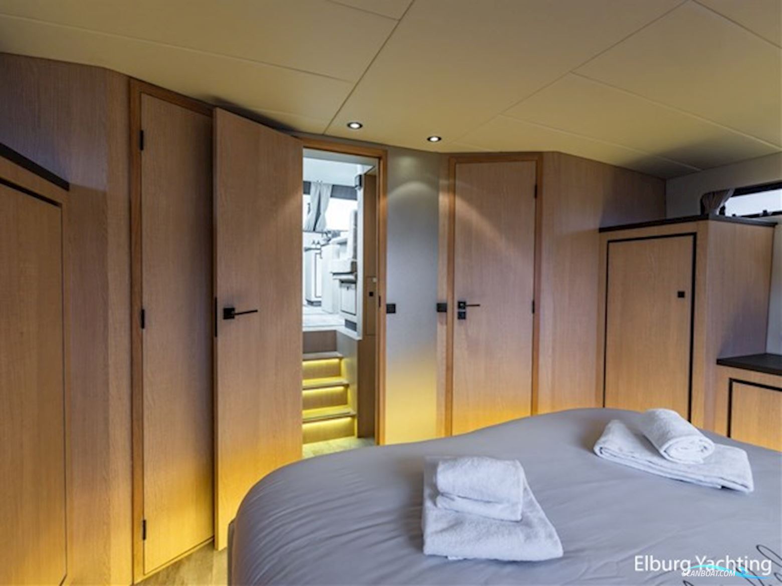 Argos 13.50 - Three Cabin - Sunroof