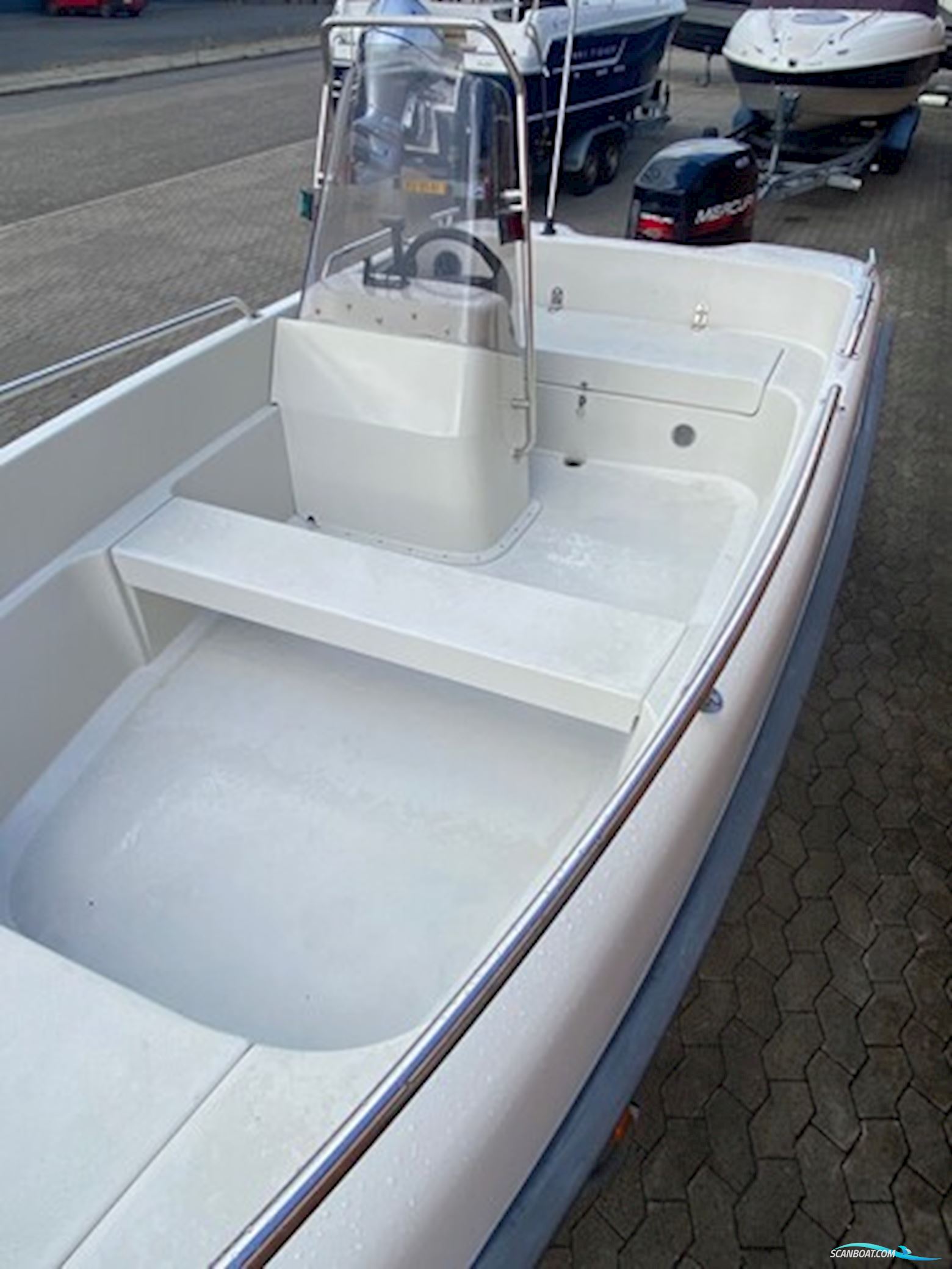 Askeladden 445 Hunter m/Mercury 40 hk 2-takt og Brenderup trailer