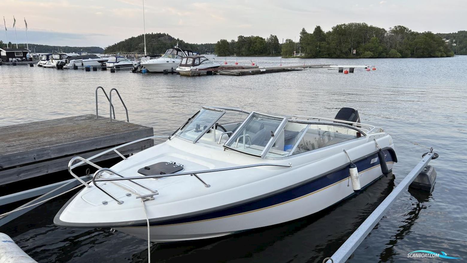 Askeladden 585 Motorbåd 2001, med Mercury motor, Sverige