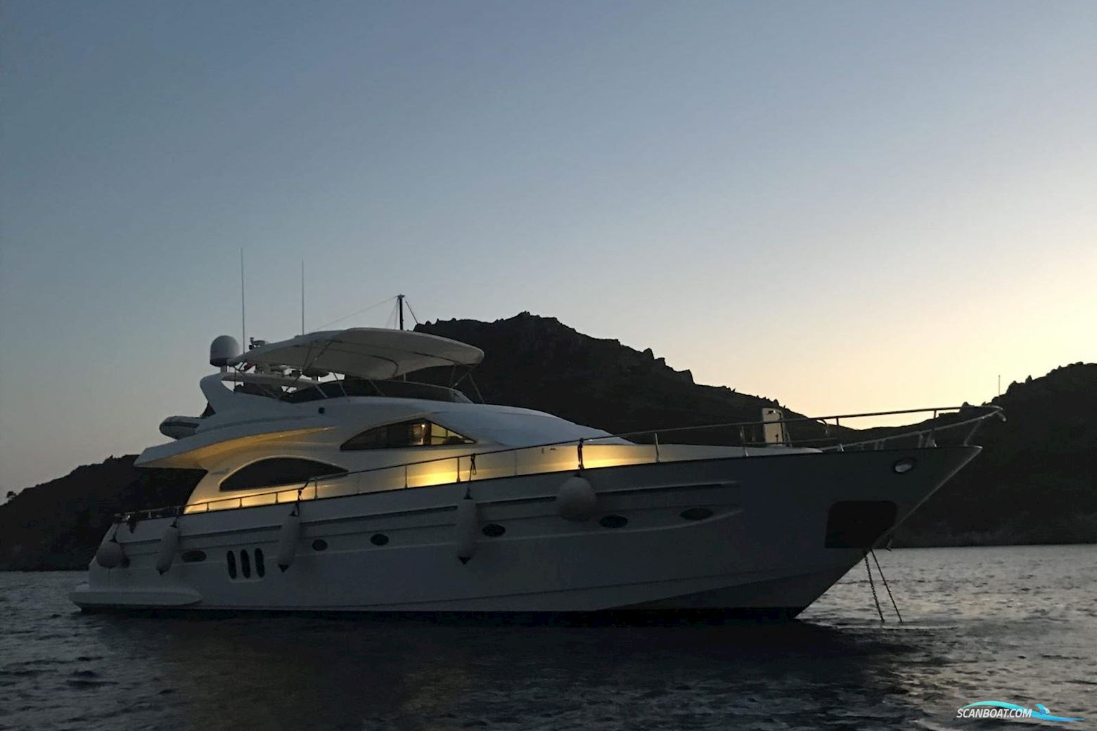 Astondoa 72 Glx
