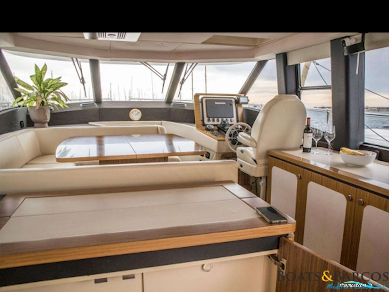 Astondoa Magellano 53