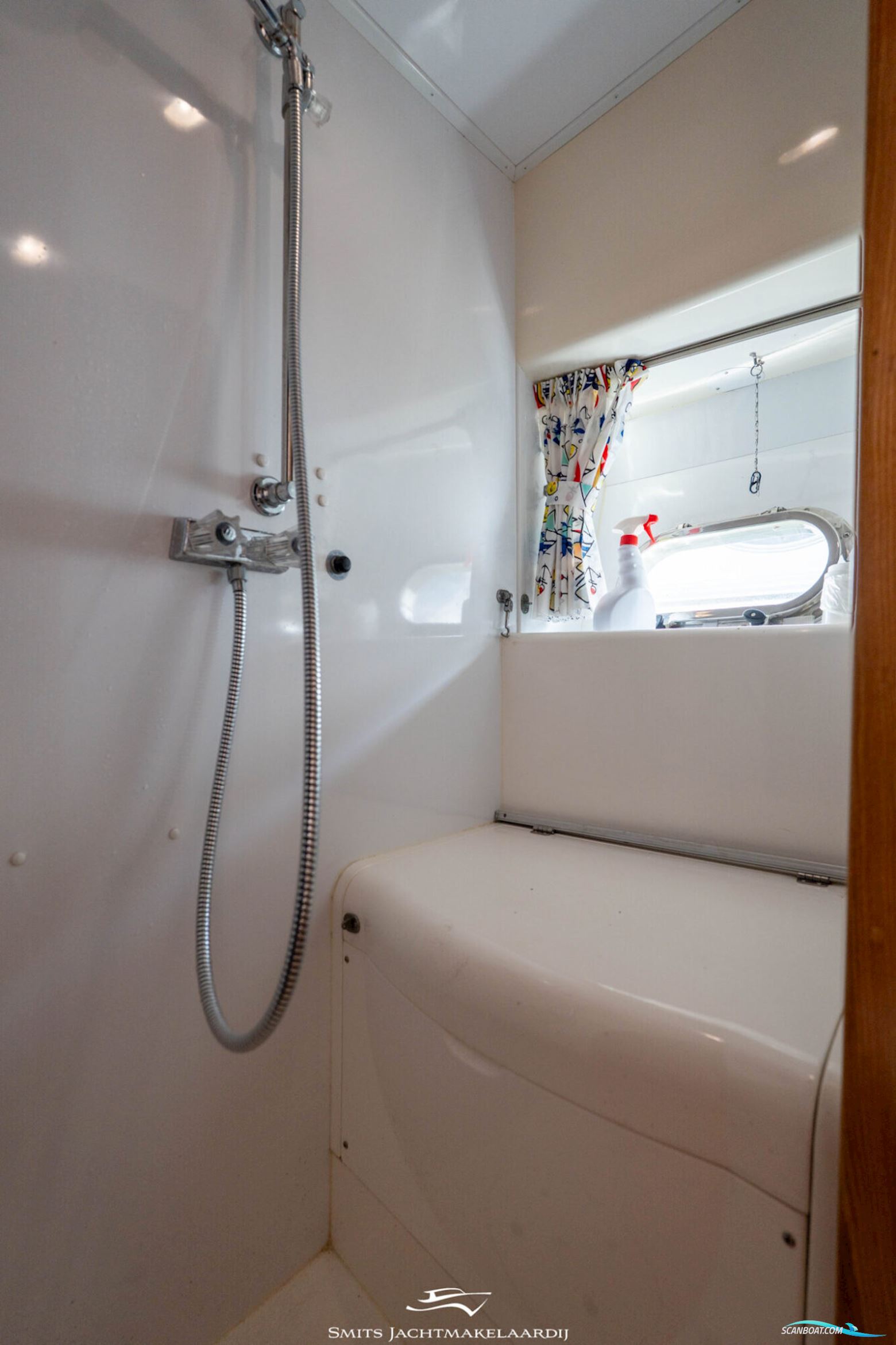 Astor 37 Flybridge