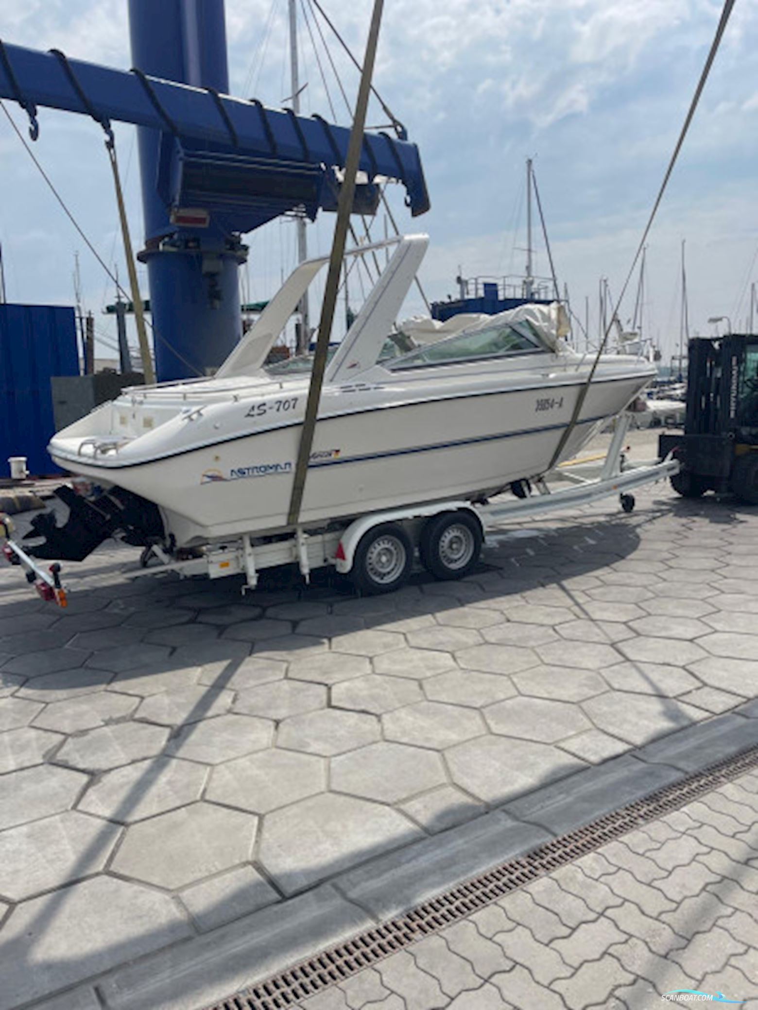 Astromar LS-707 mit Trailer