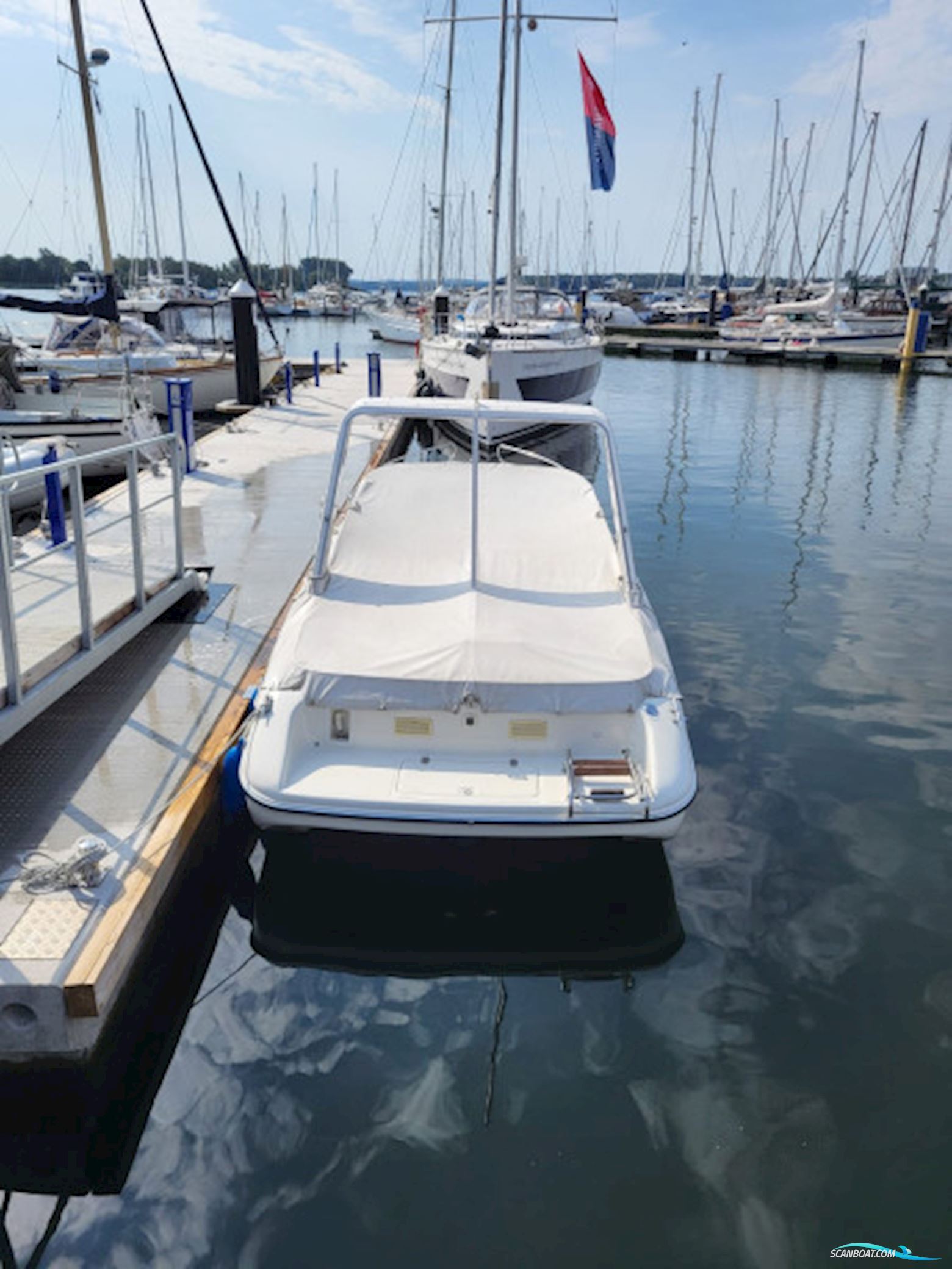 Astromar LS-707 mit Trailer