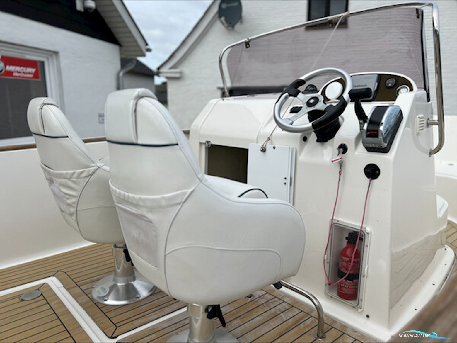 Atlantic 635 WA, Mariner F150 EFI