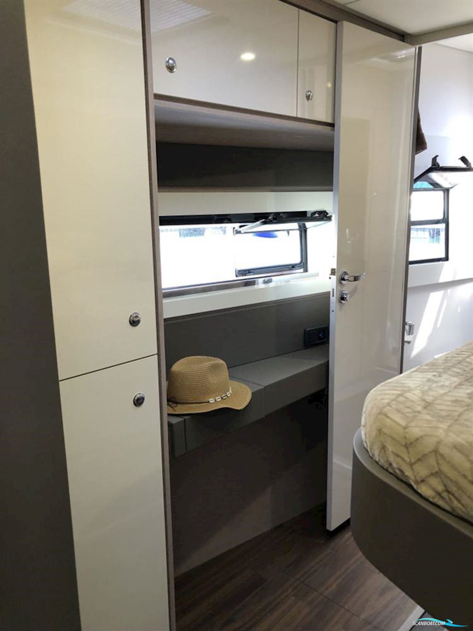 AVENTURA CATAMARANS 56