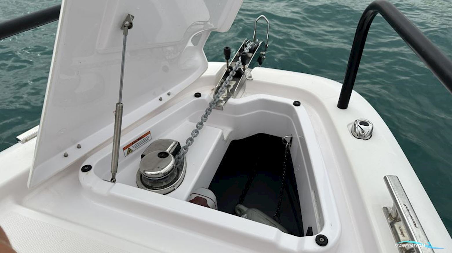 Axopar 25 Cross Top