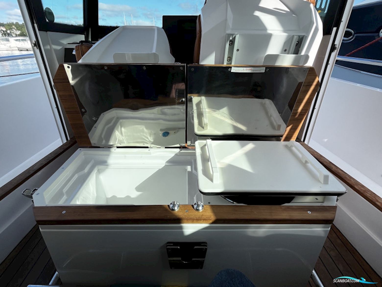 Axopar 28 Aft Cabin