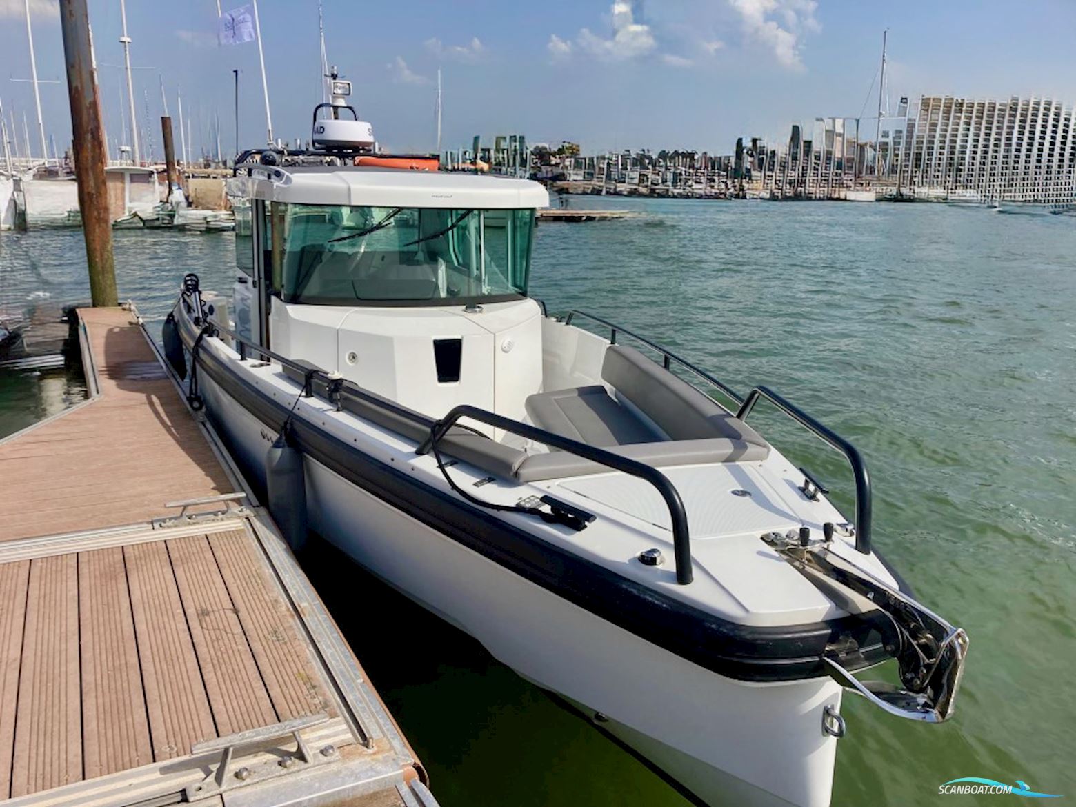 Axopar 28 Cabin Brabus Line