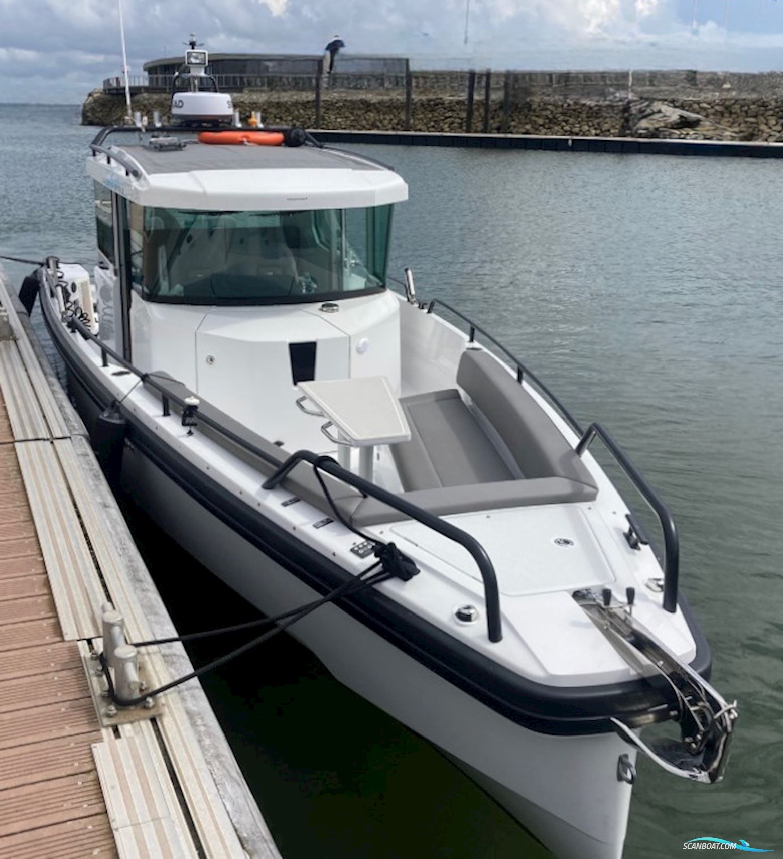 Axopar 28 Cabin Brabus Line