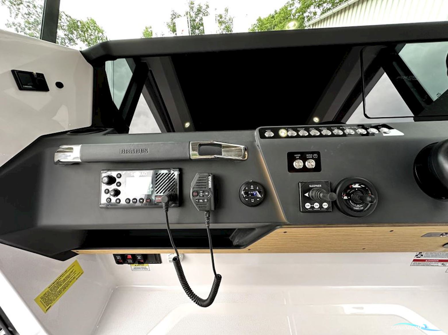 AXOPAR 29 Cross Cabin