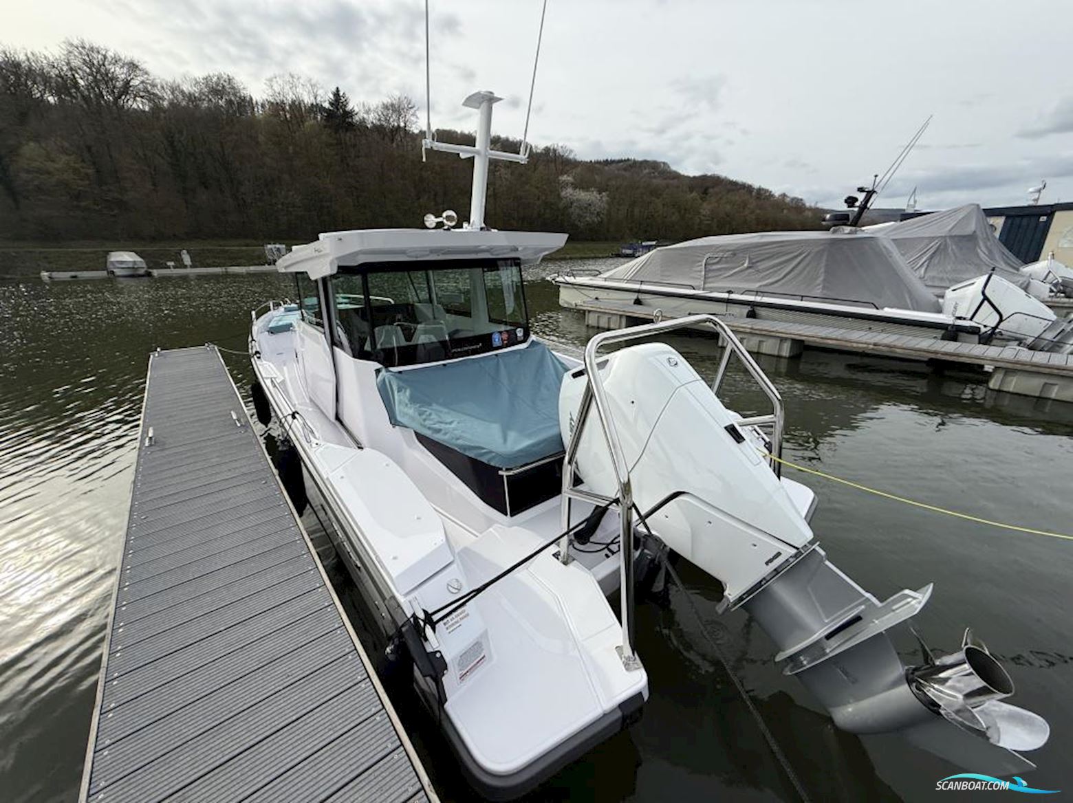 AXOPAR 29 Cross Cabin
