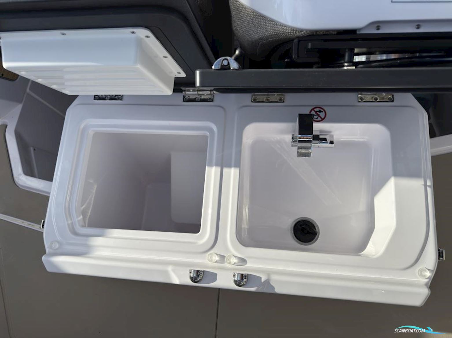 Axopar 29 Sun Top - Reserviert