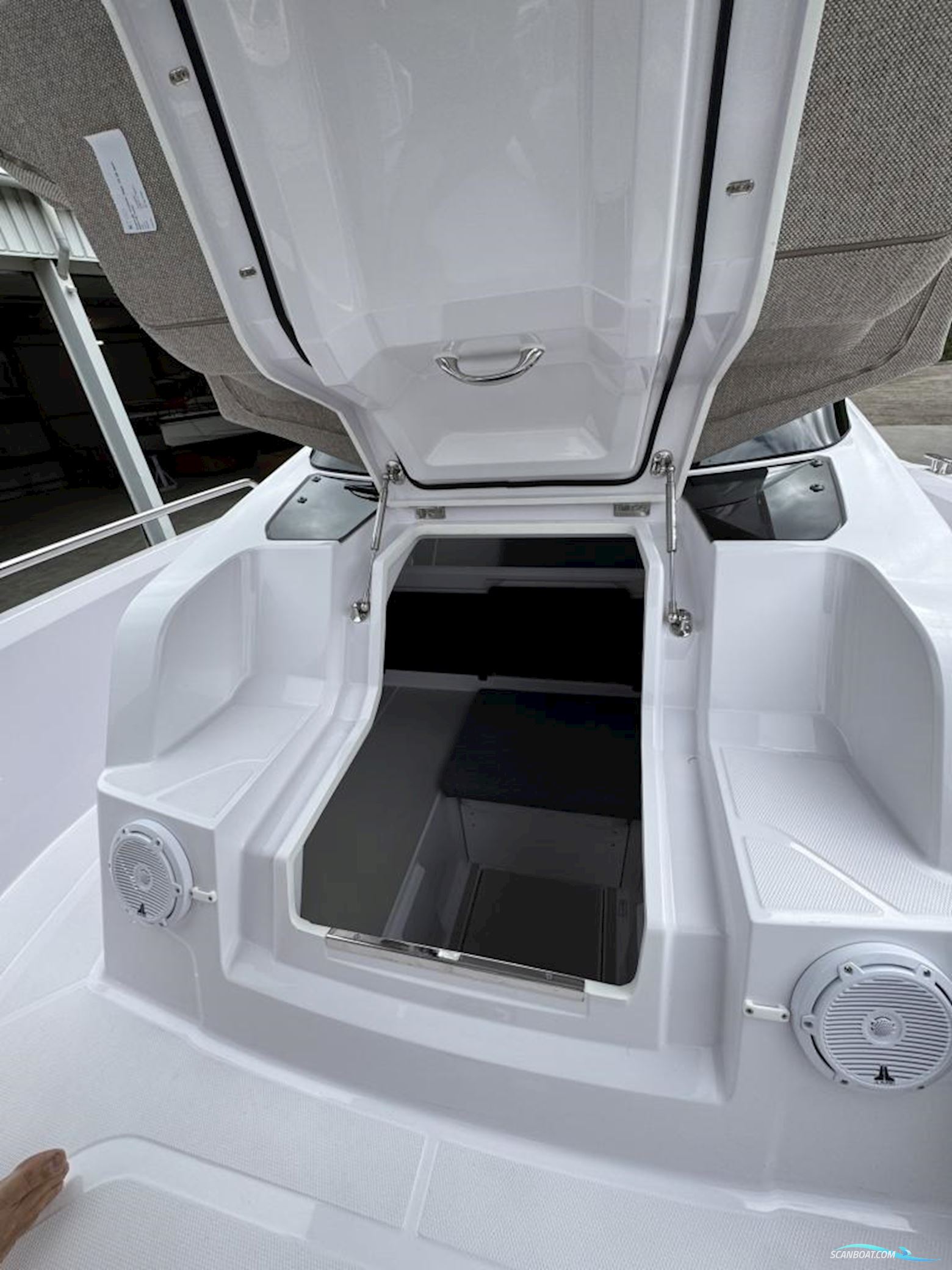 Axopar 29 Sun-Top - Reserviert zu Besichtigen-