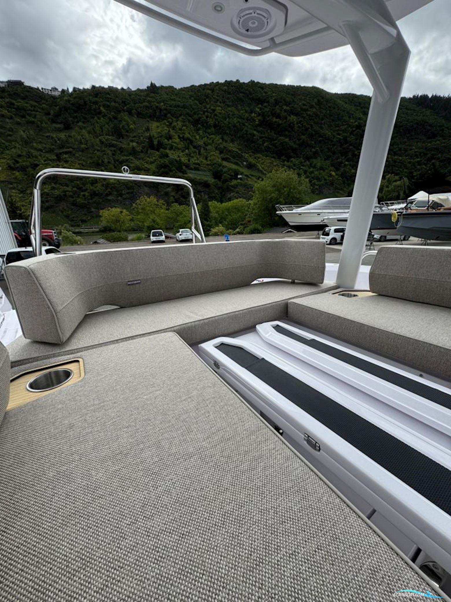 Axopar 29 Sun-Top - Reserviert zu Besichtigen-