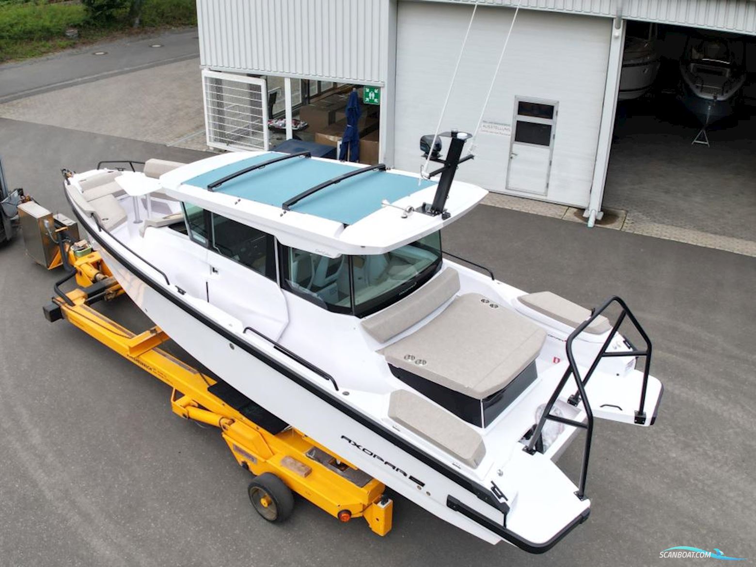 Axopar 29 XC Cross Cabin