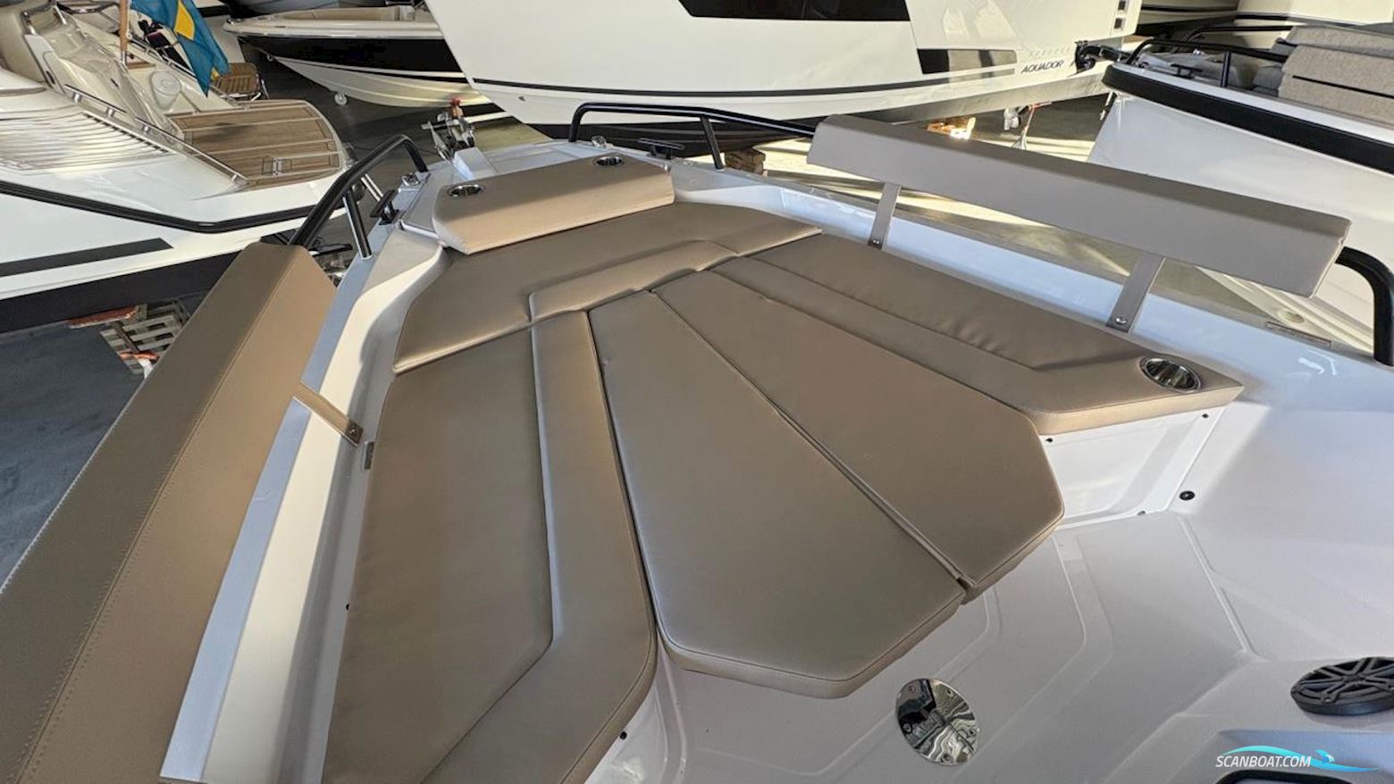 AXOPAR 29 XC Cross Cabin