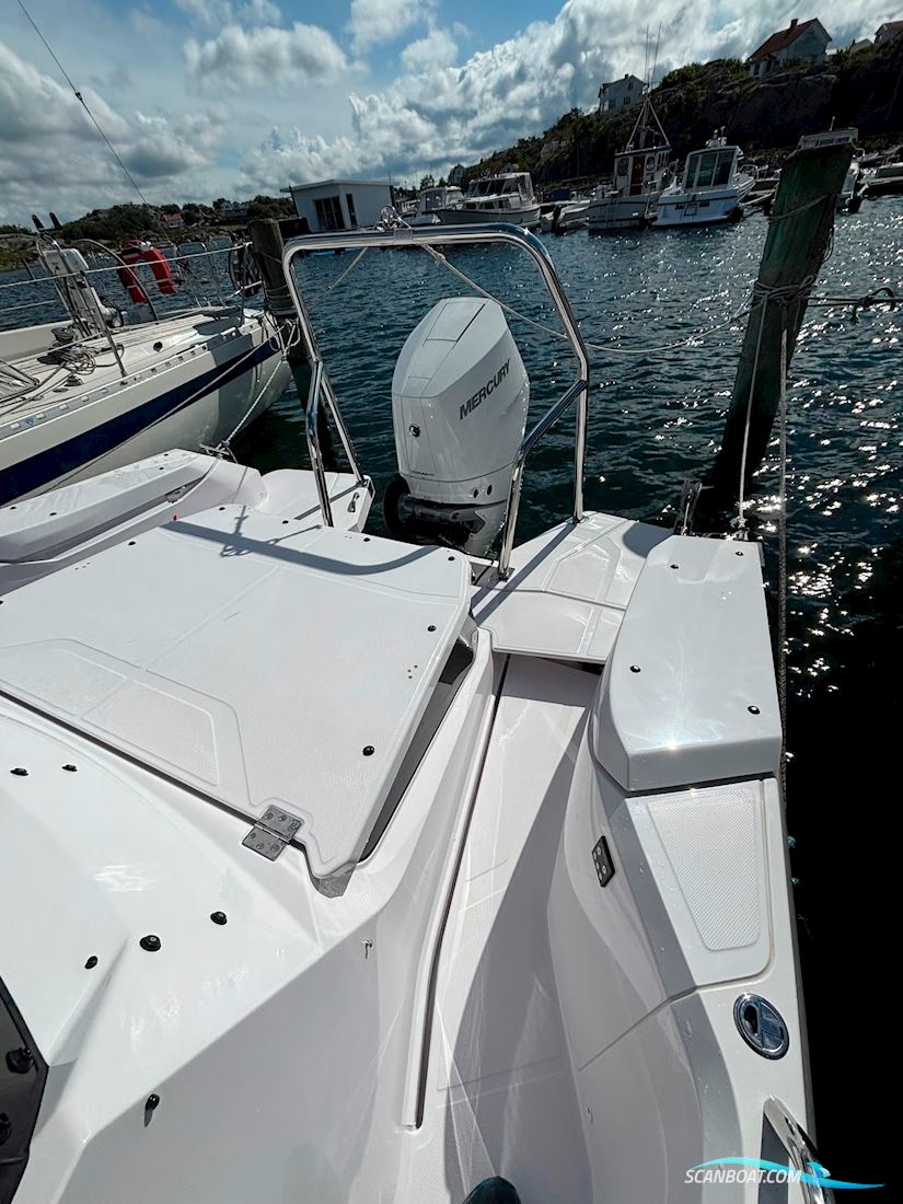 Axopar 29 XC Cross Cabin