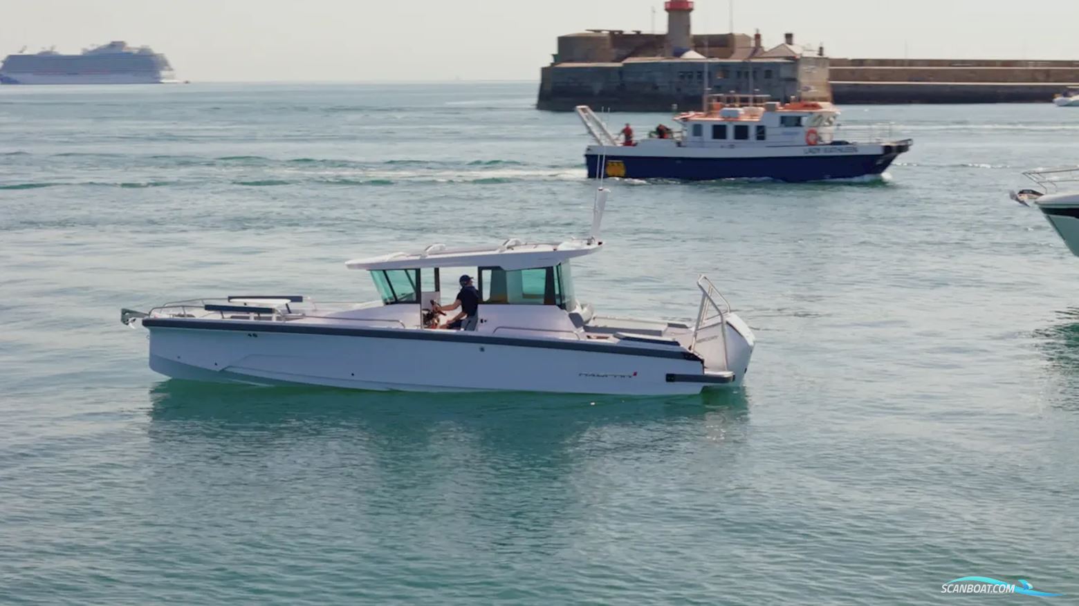 Axopar 29 XC Cross Cabin