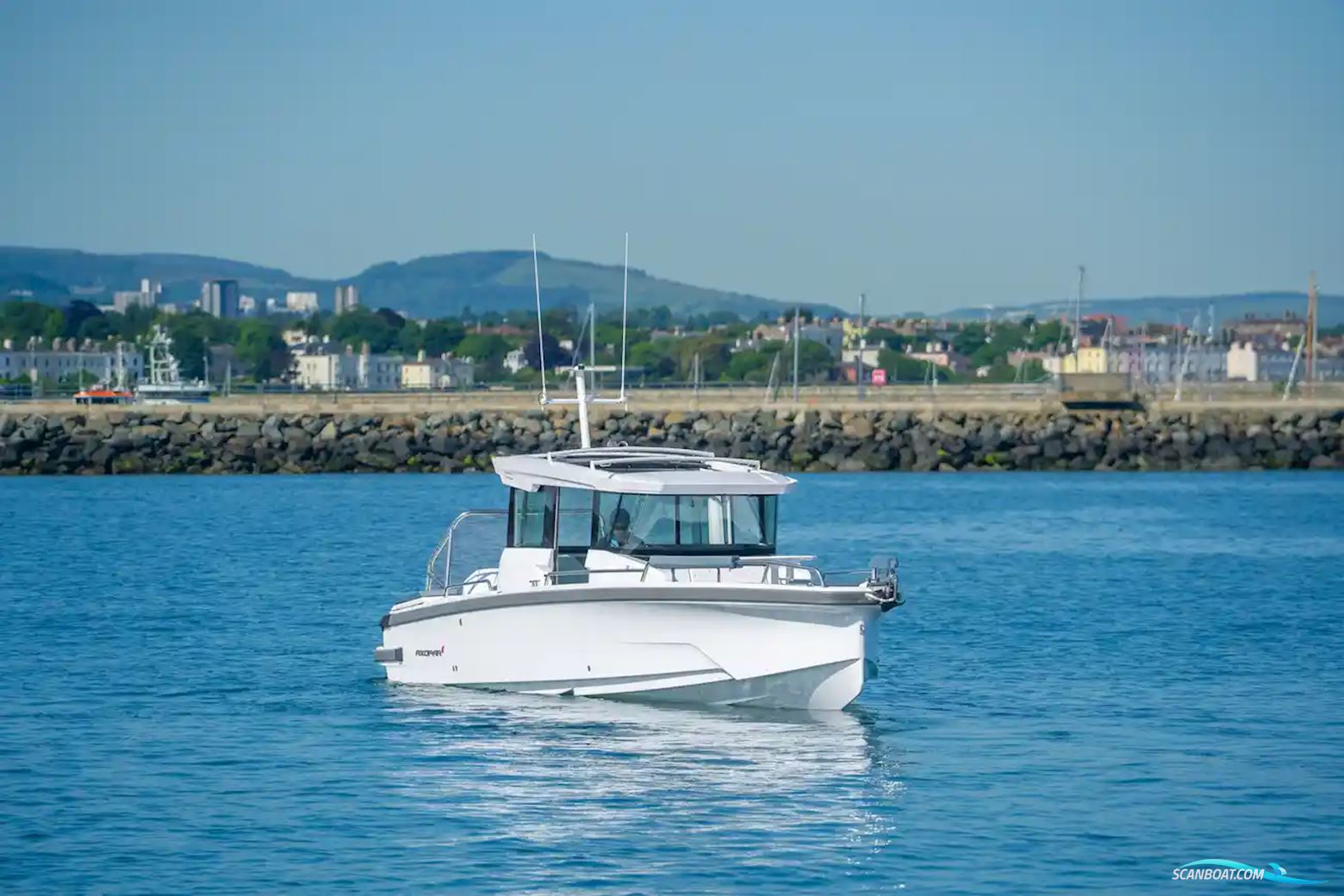 Axopar 29 XC Cross Cabin