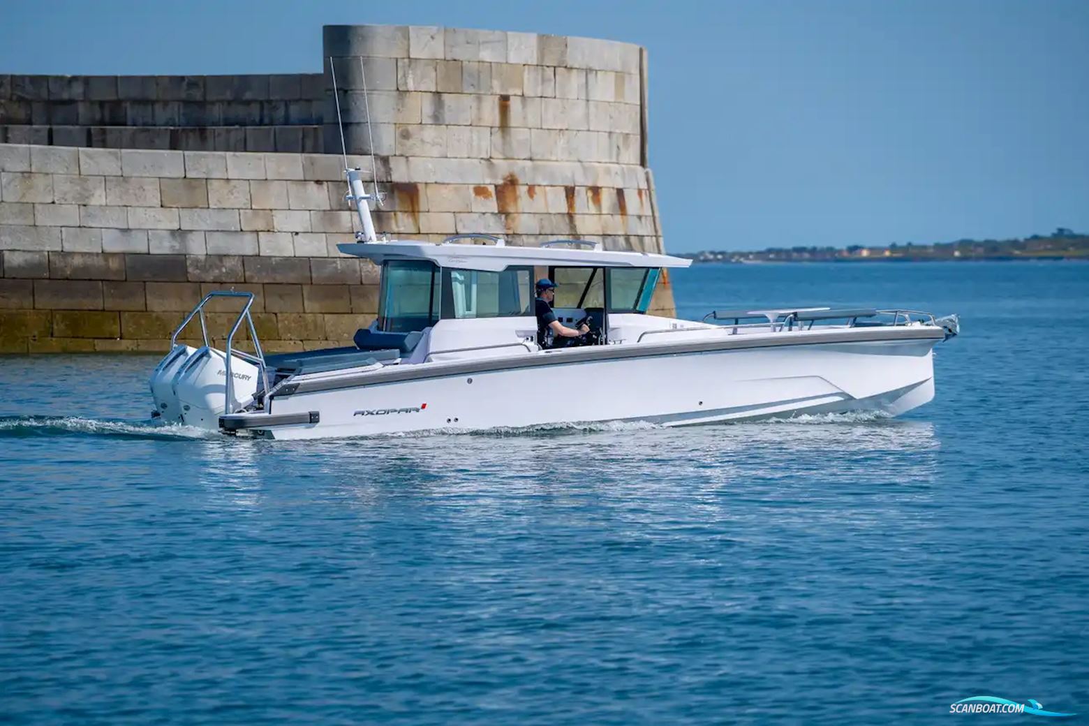 Axopar 29 XC Cross Cabin