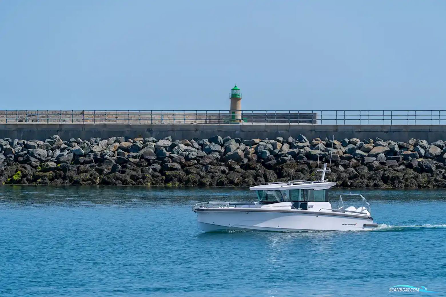 Axopar 29 XC Cross Cabin