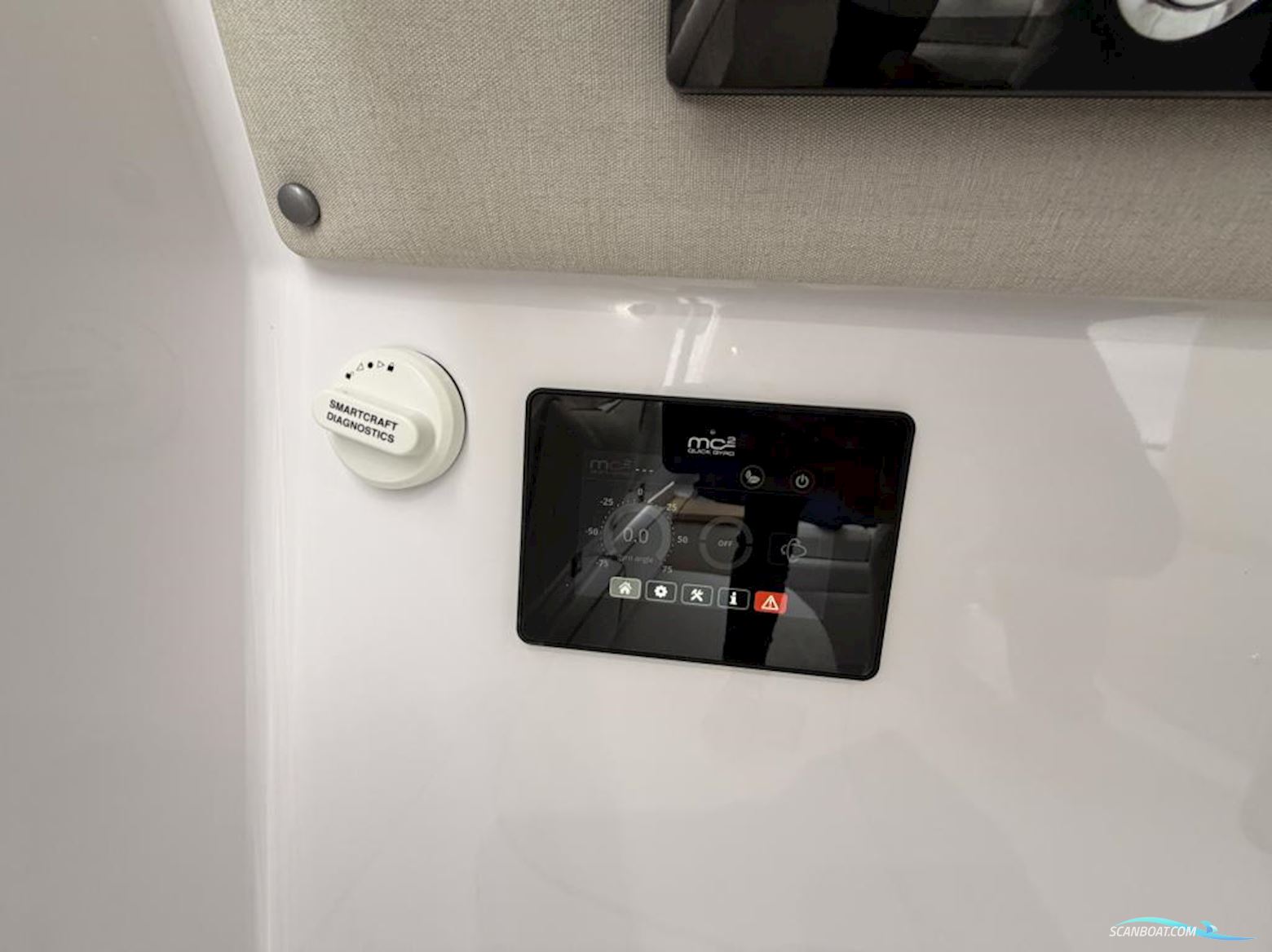Axopar 37 Cross Cabin - Reserviert