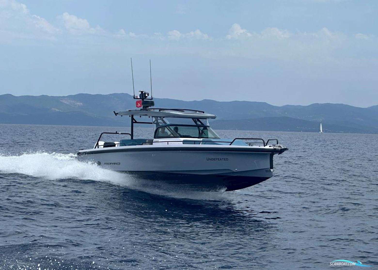AXOPAR 37 Sun-Top - Lifting Points Motorbåd 2023, med Mercury motor, Italien