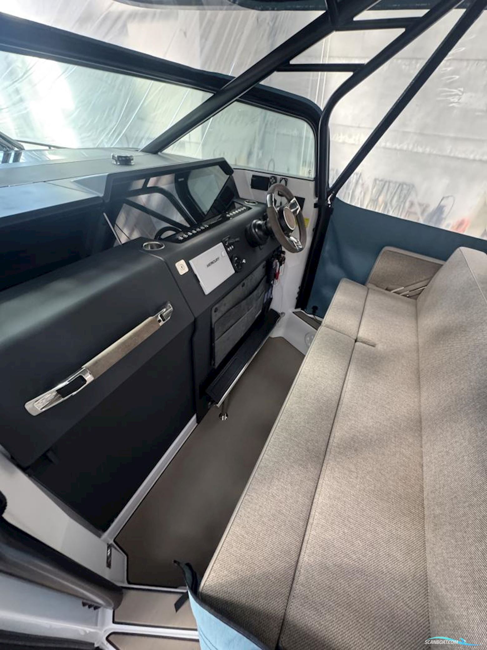 AXOPAR 37 Sun-Top - Lifting Points