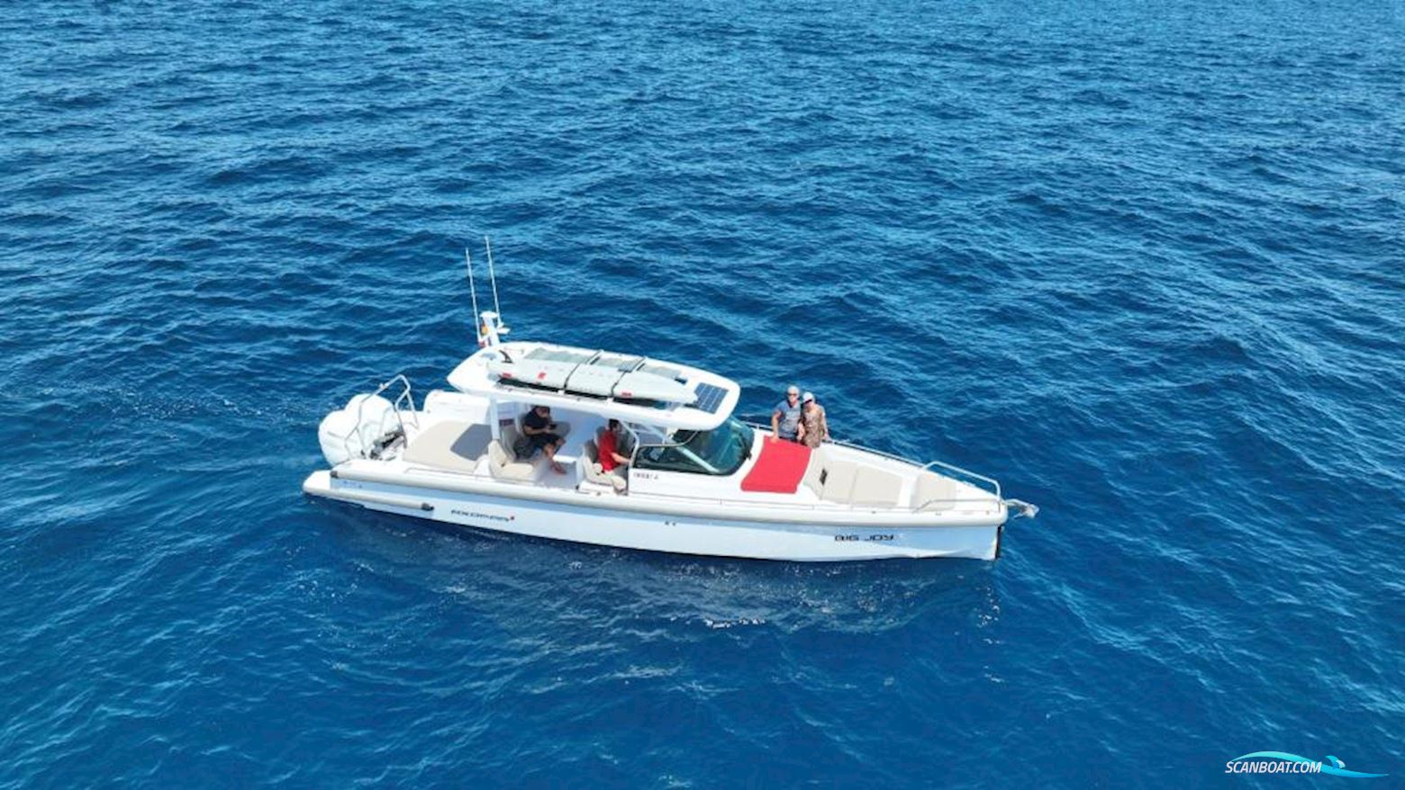 Axopar 37 Sun Top Multistorage Motorbåd 2022, med Mercury motor, Spanien