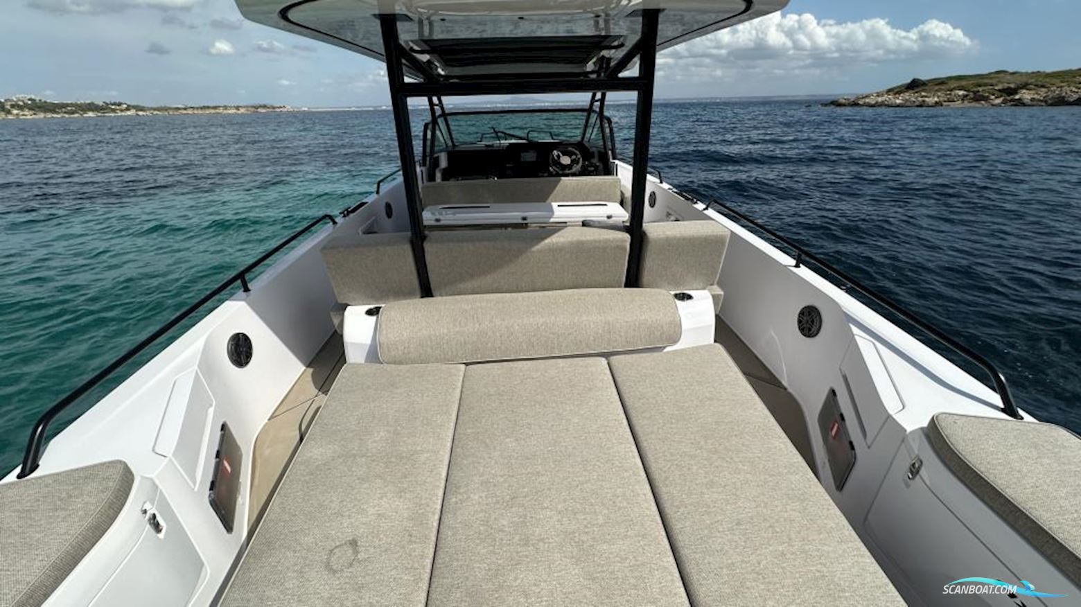 Axopar 37 Sun-Top