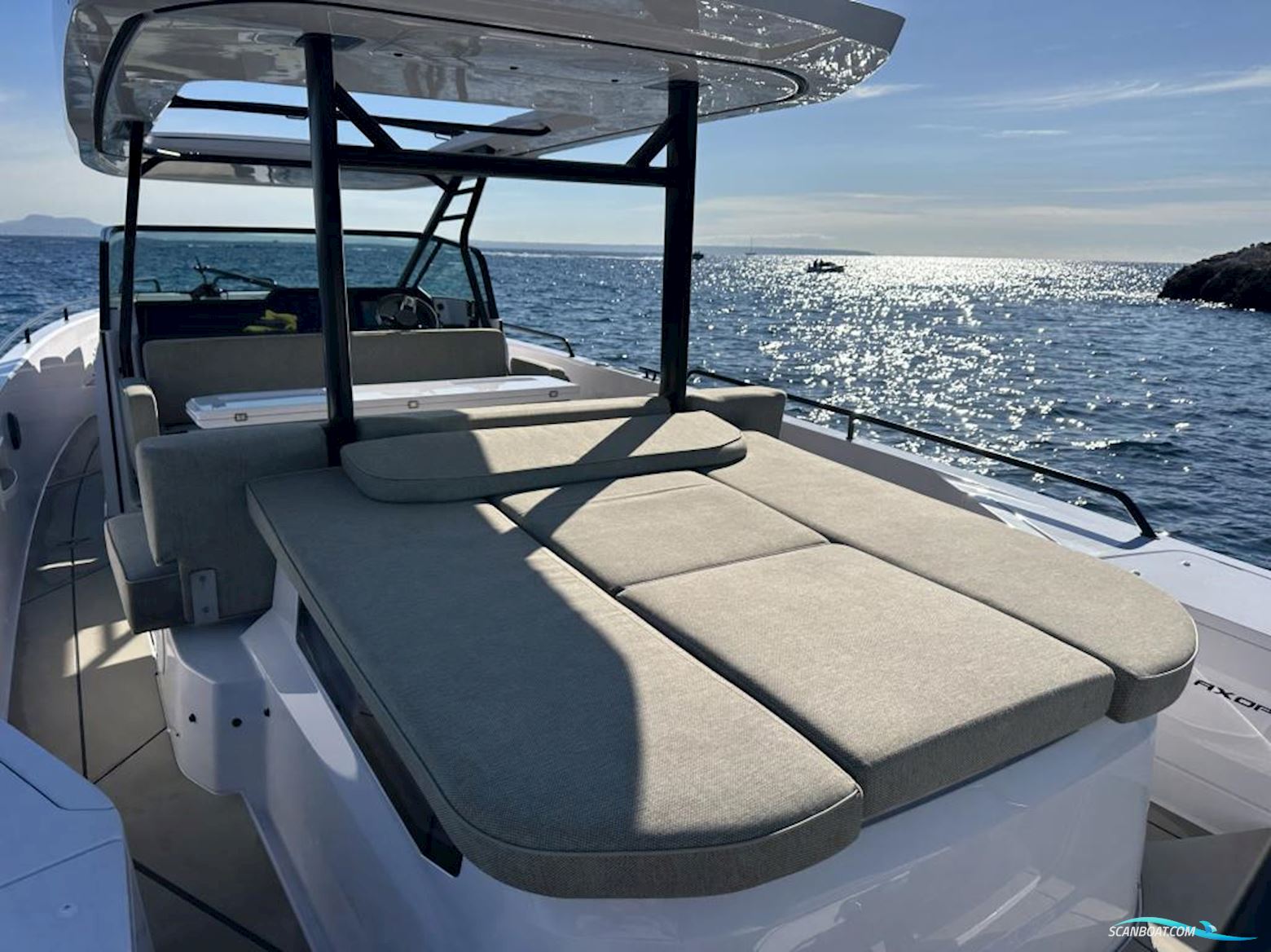 Axopar 37 Sun-Top