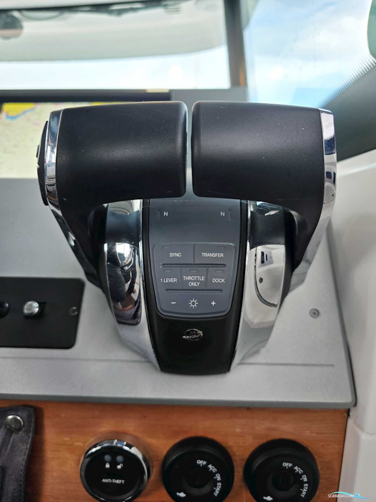 Axopar 37 XC Aft Cabin 2x300hk Mercury Verado XL