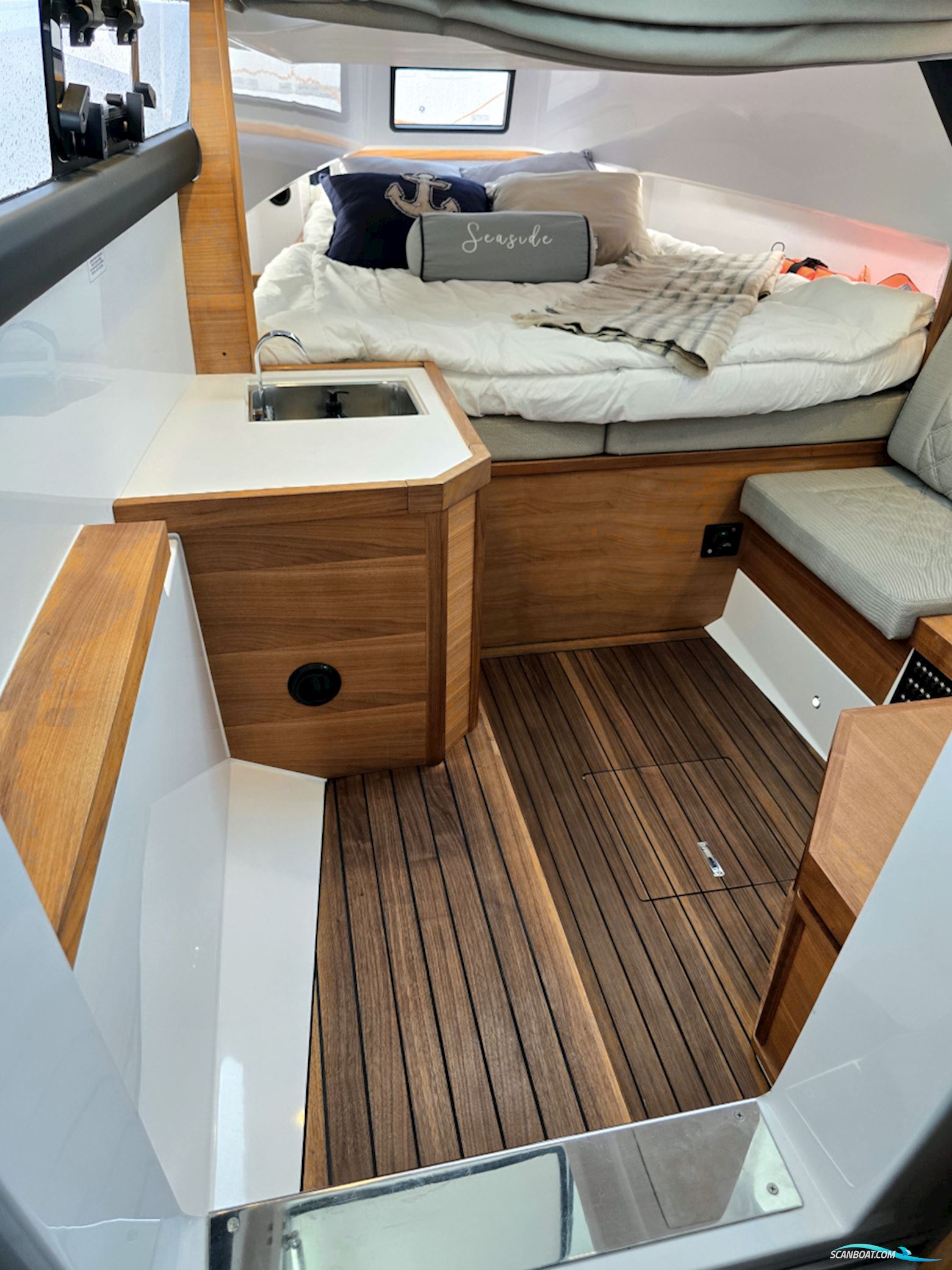 Axopar 37 XC Aft Cabin 2x300hk Mercury Verado XL