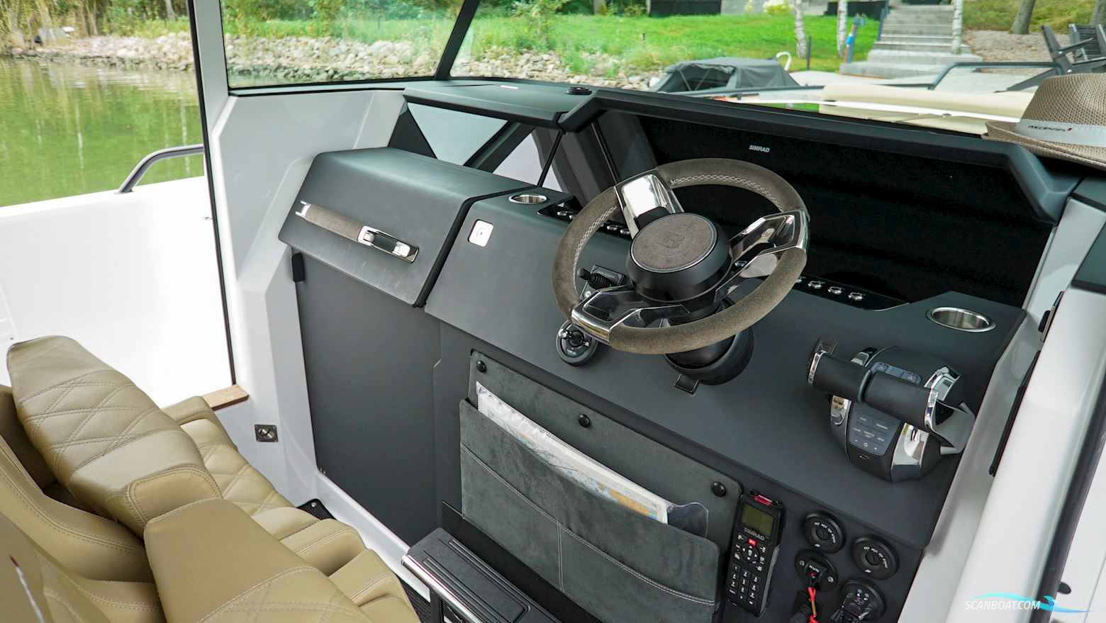 Axopar 37 XC Brabus Line