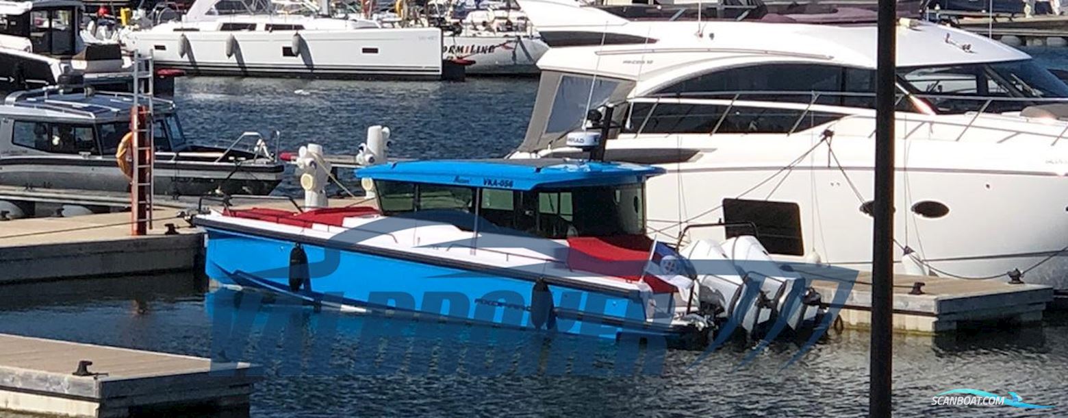 AXOPAR 37 XC Cross Cabin