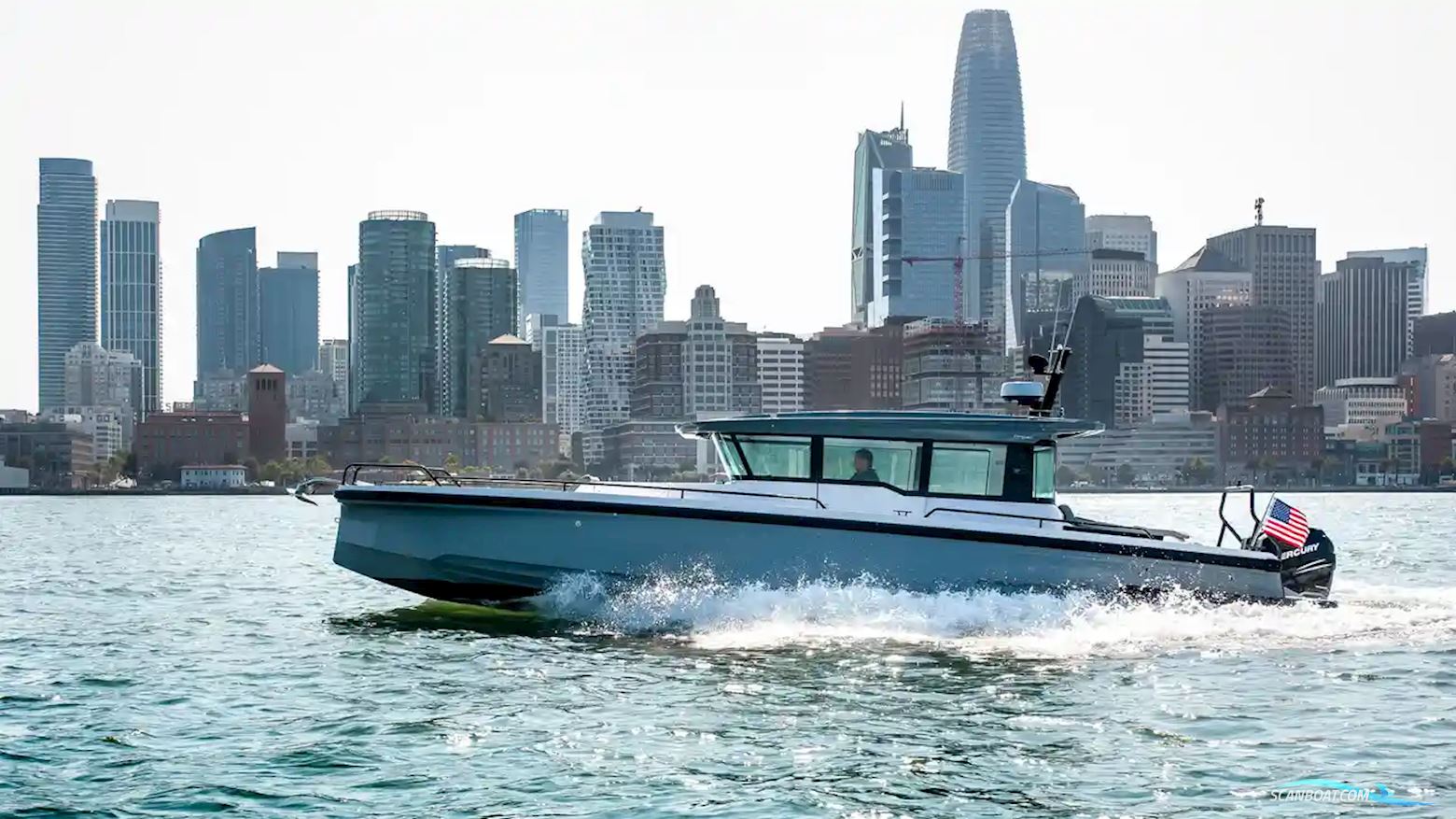 AXOPAR 37 XC Cross Cabin