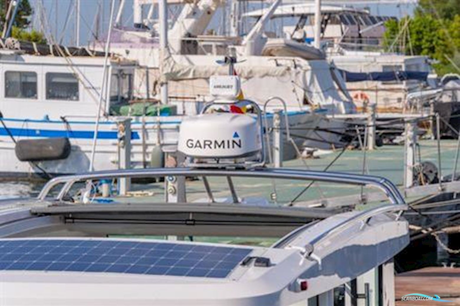 AXOPAR 37 XC Cross Cabin