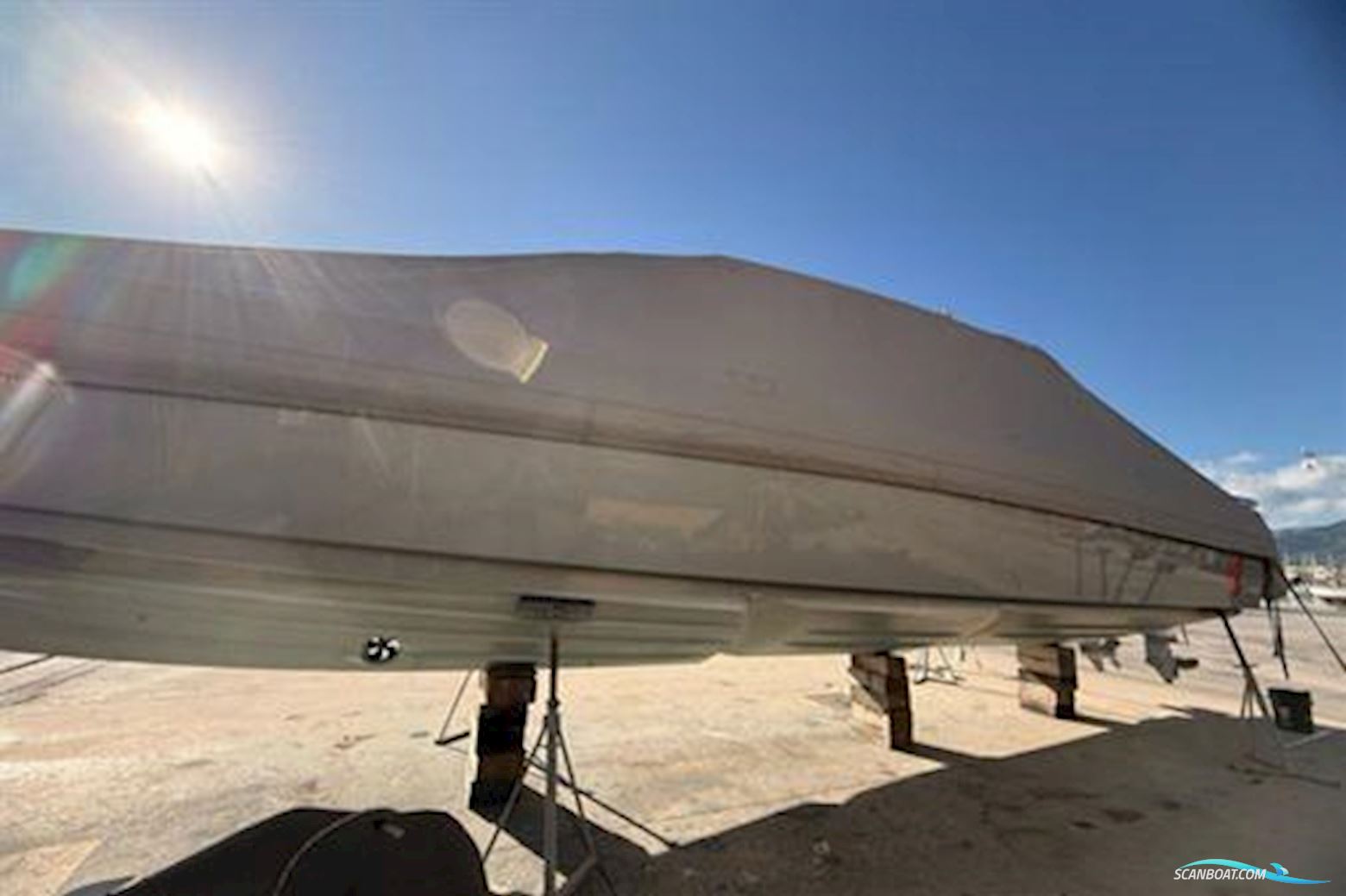 Axopar 37 XC Cross Cabin