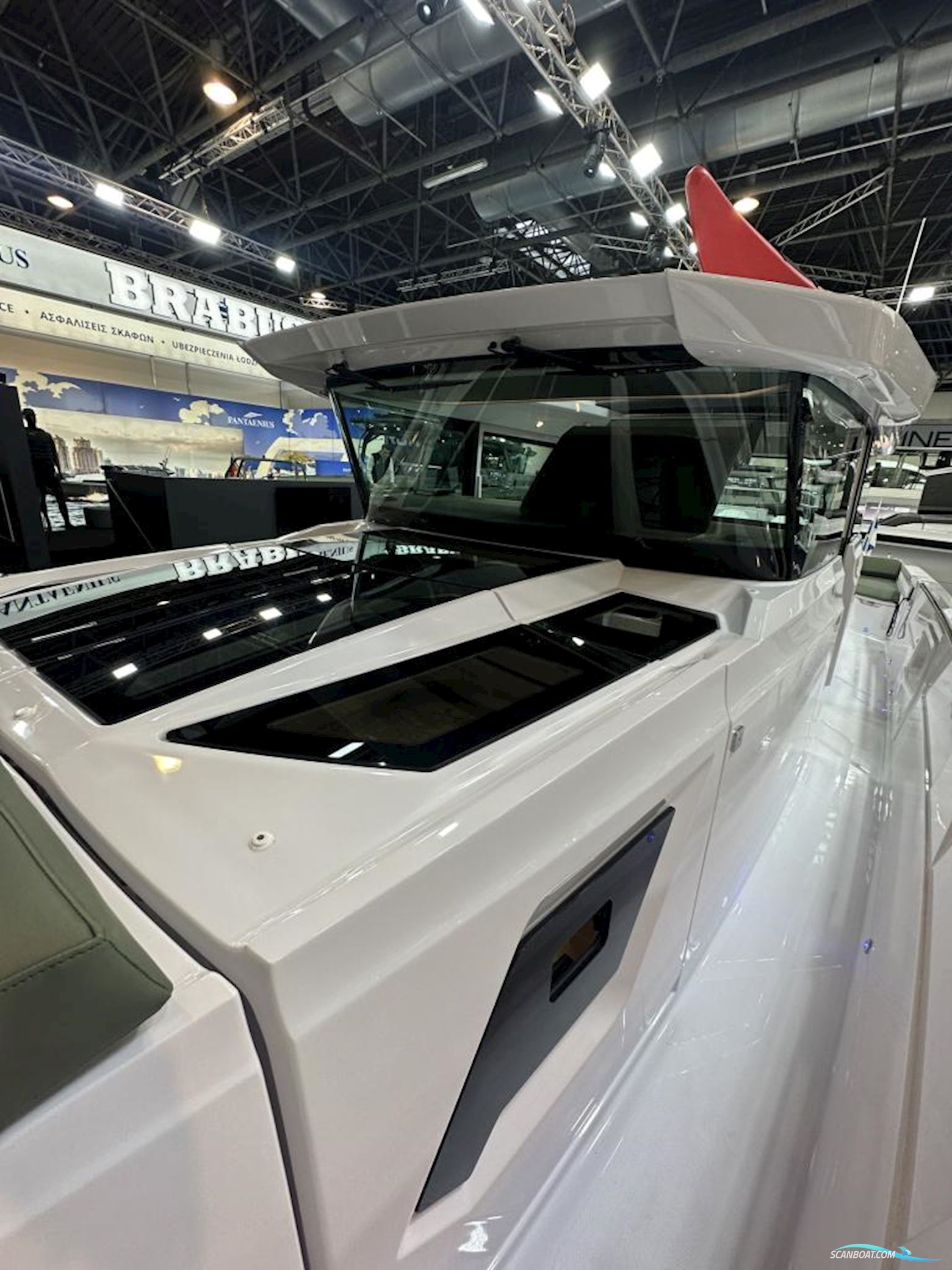 Axopar 38 Cross Cabin