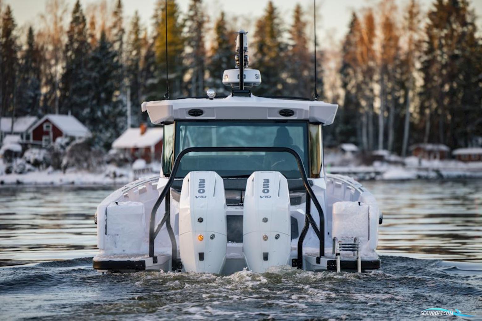 AXOPAR 38 Cross Cabin