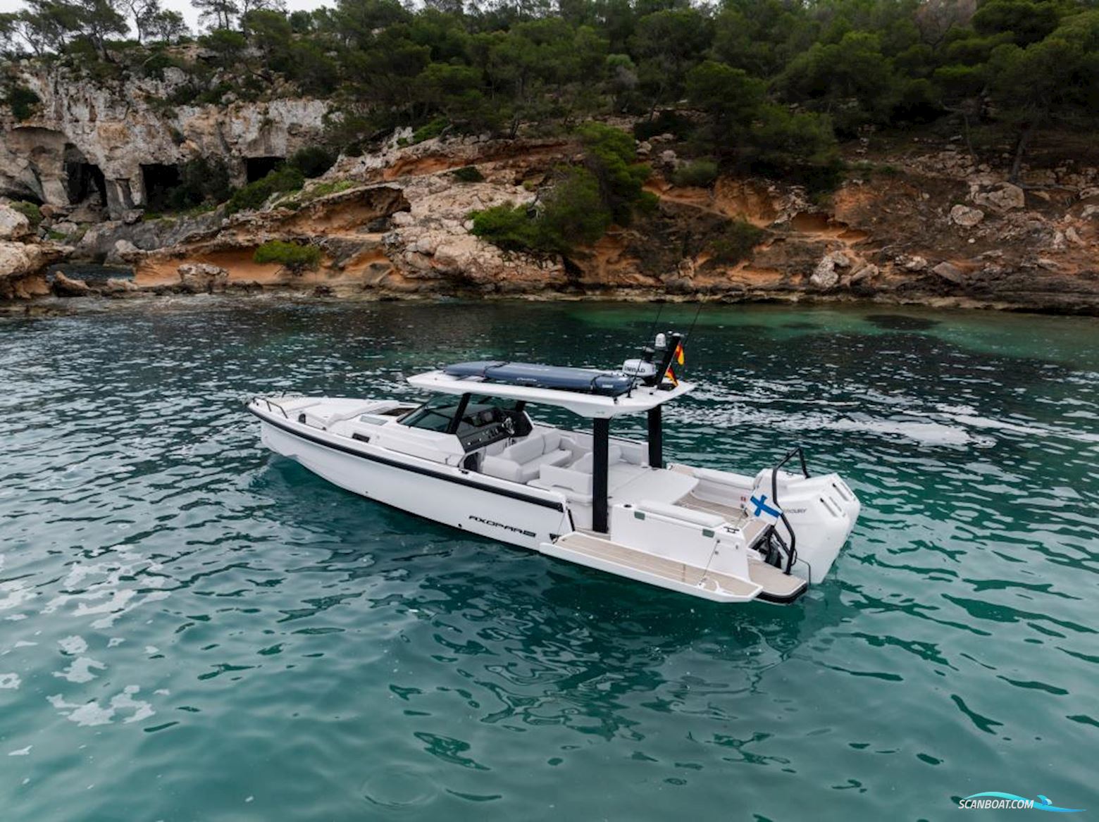 Axopar 38 Sun-Top