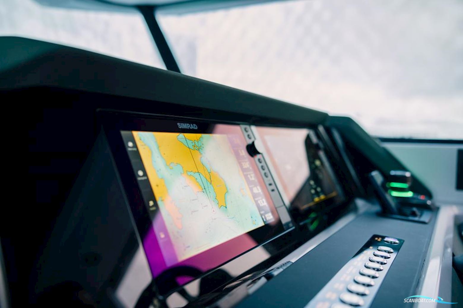 Axopar 38 XC Cross Cabin