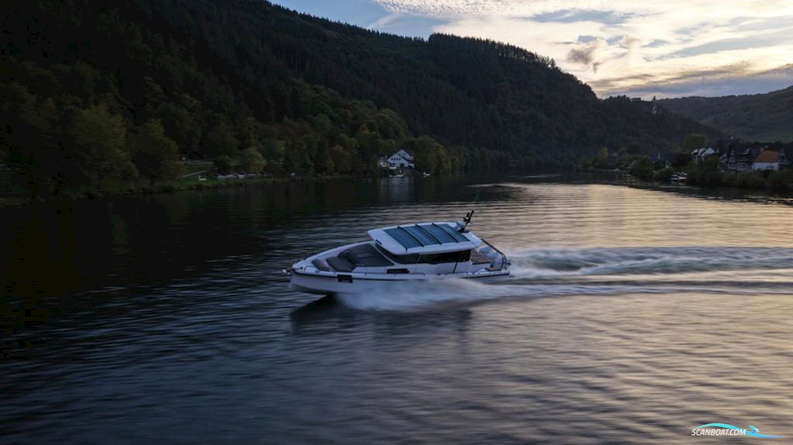 Axopar 45 XC Cross Cabin