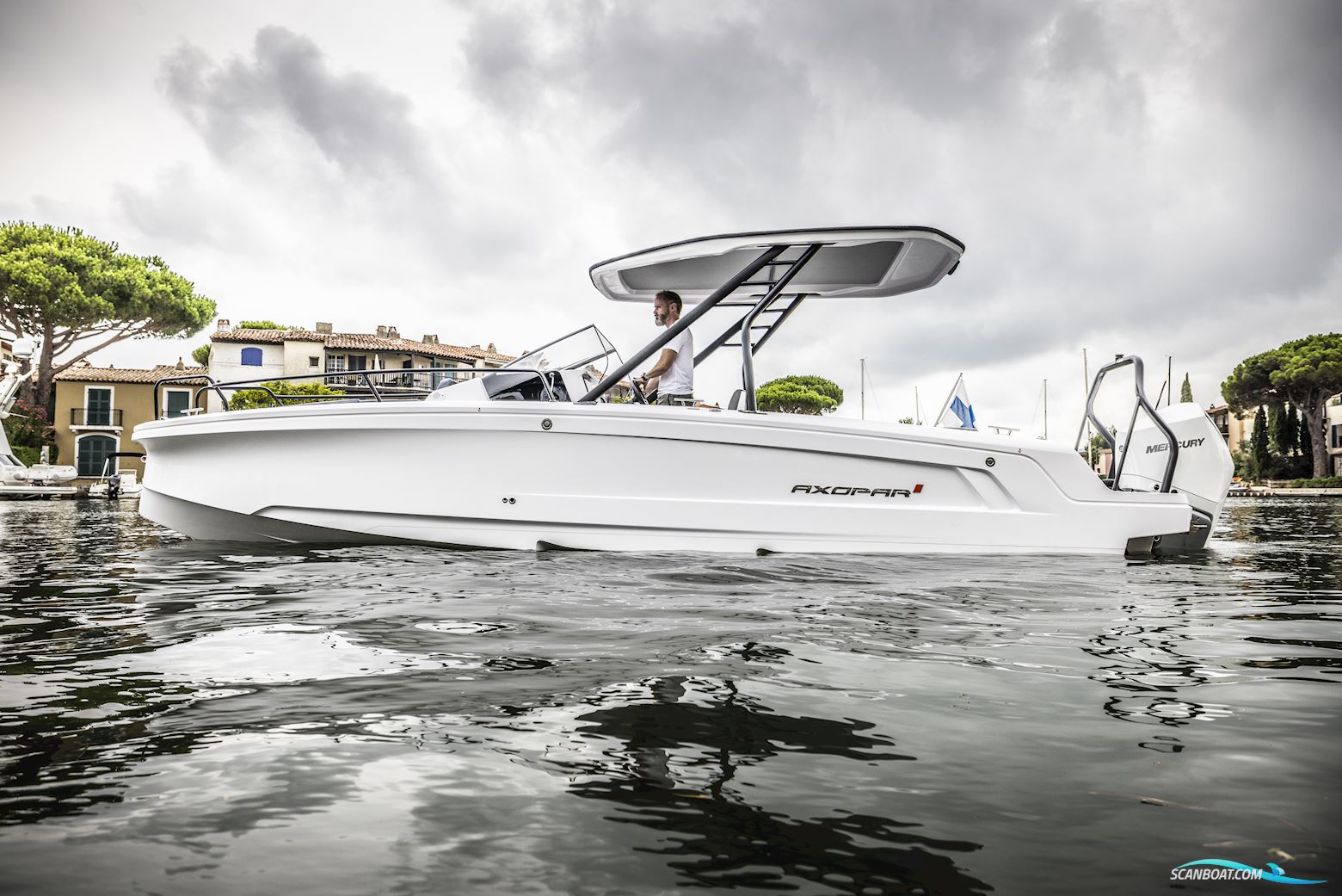 Axopar Yachts 25 Cross Top