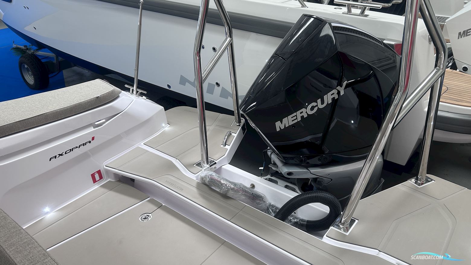 Axopar Yachts 29 Sun Top Mediterrana  Edition