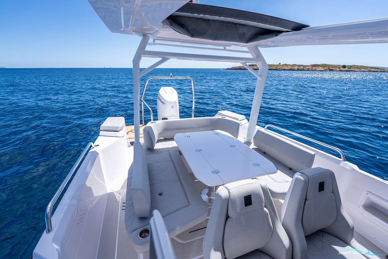 Axopar Yachts 29 Sun Top Mediterrana  Edition